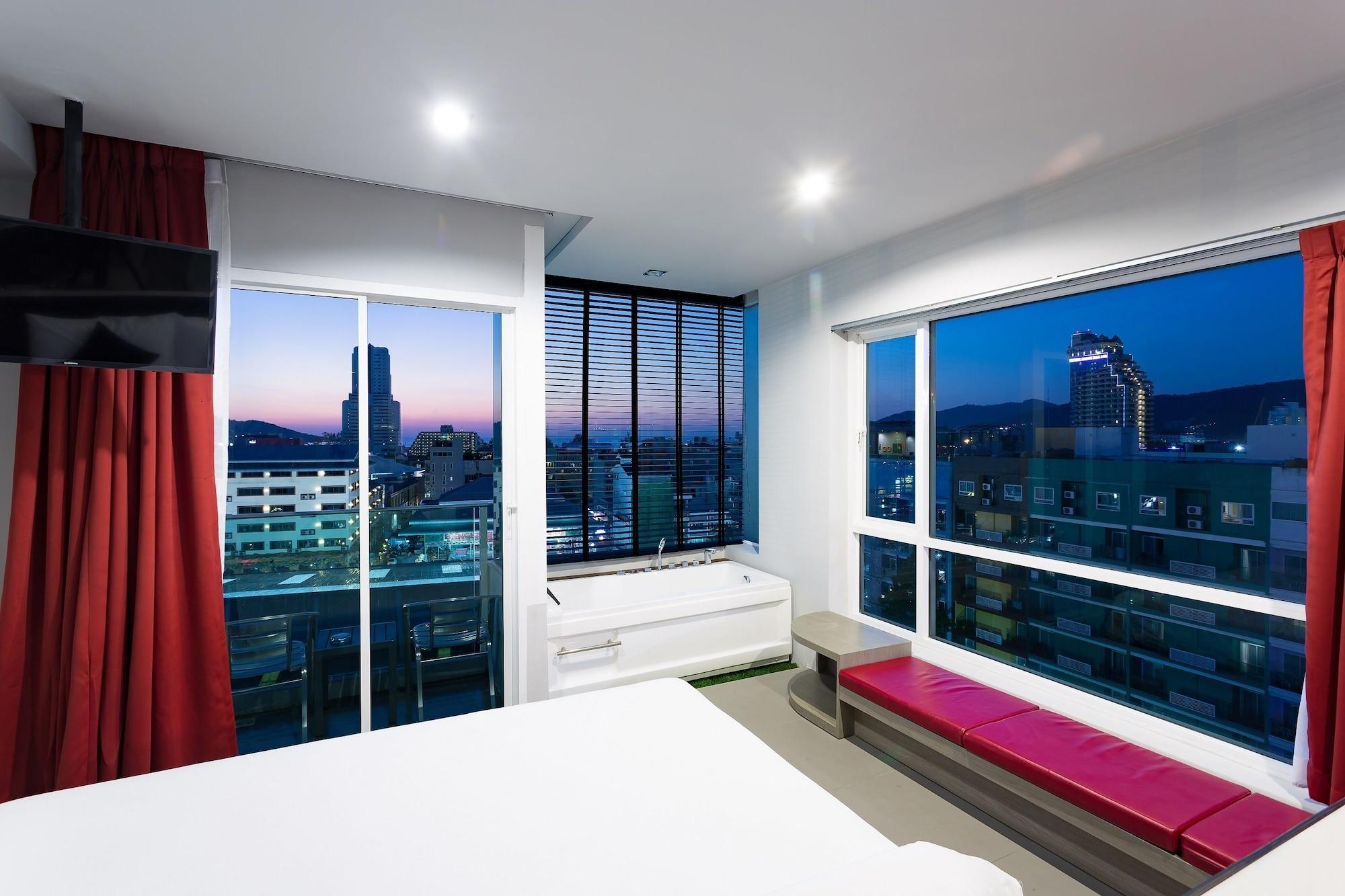 Neon Patong Exterior foto