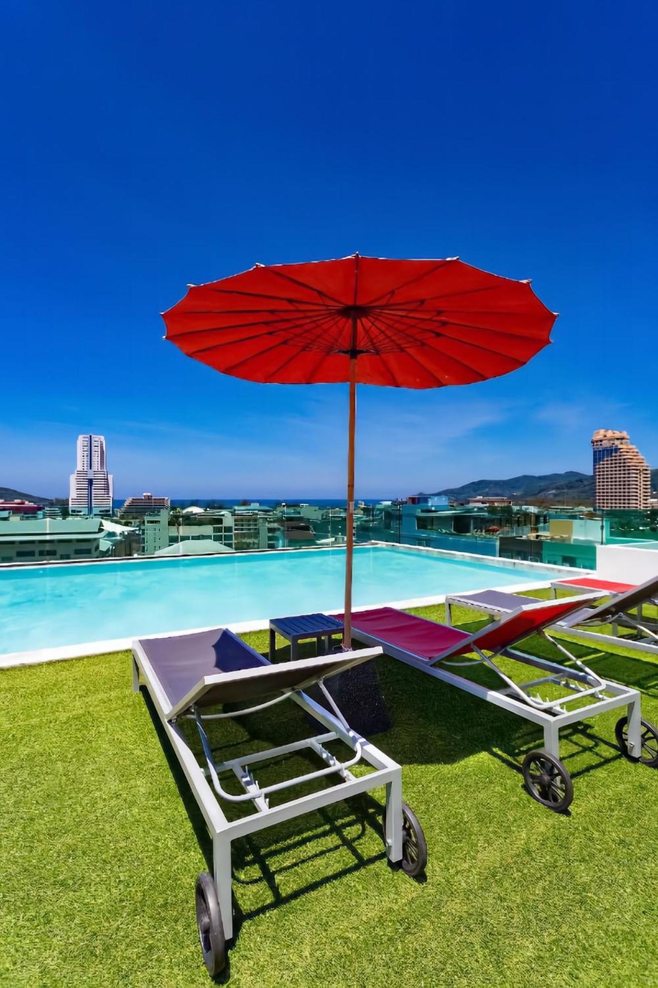Neon Patong Exterior foto